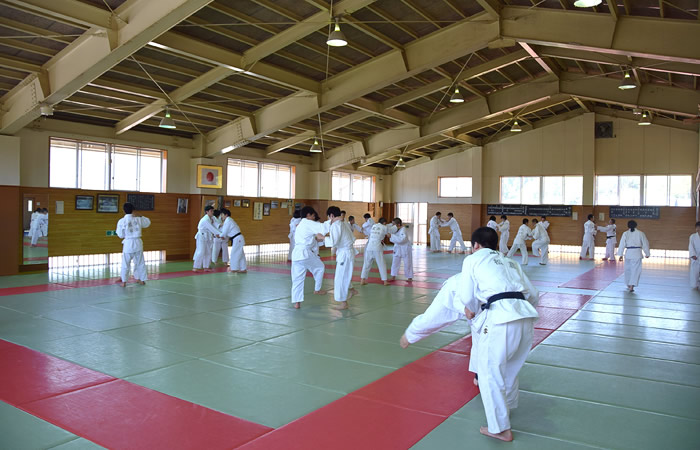 高山西スポーツ・地域交流会館(2階)