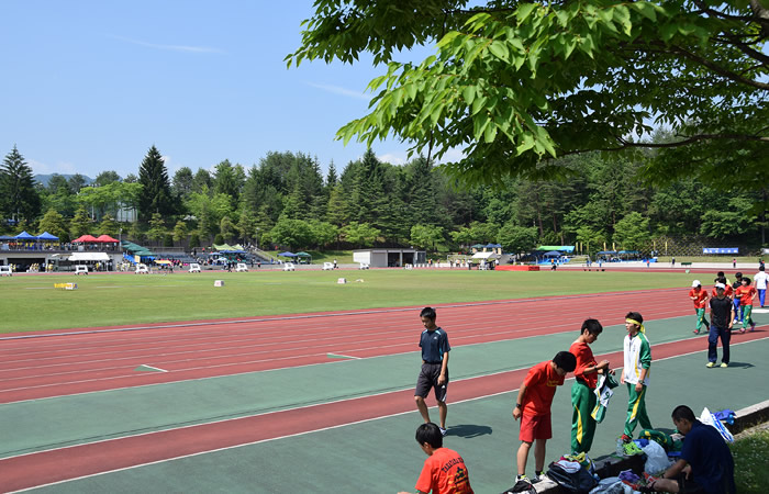 中山公園陸上競技場